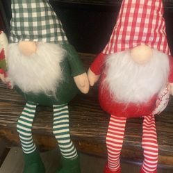 Gnome Set 21 In Set $25 For Both