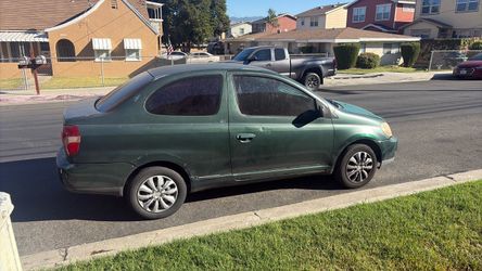 Toyota echo 2000