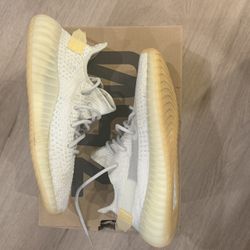 adidas Yeezy Boost 350 V2