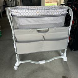 Baby Crib 