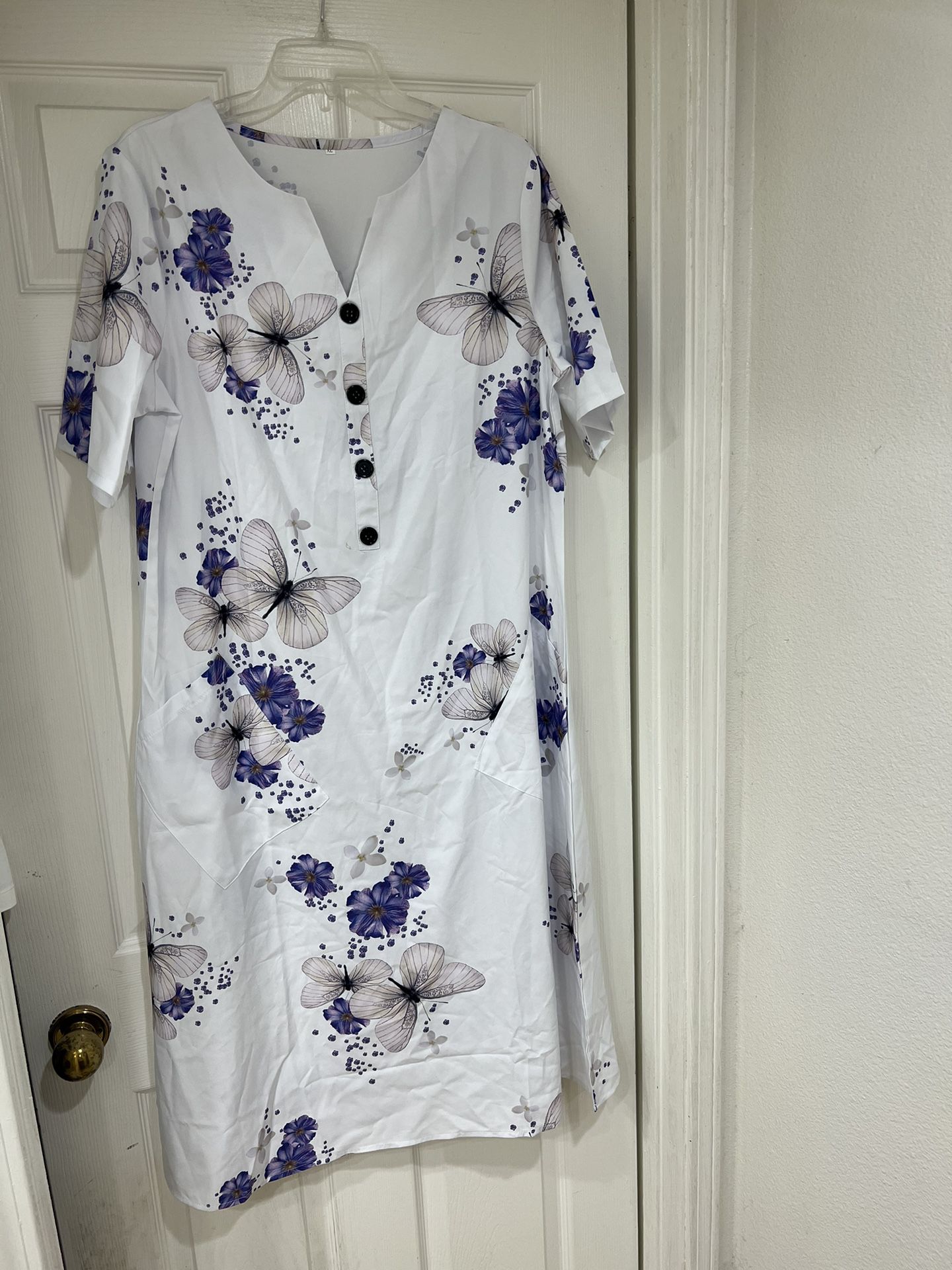 New White And Purple Floral Knee Length Dress