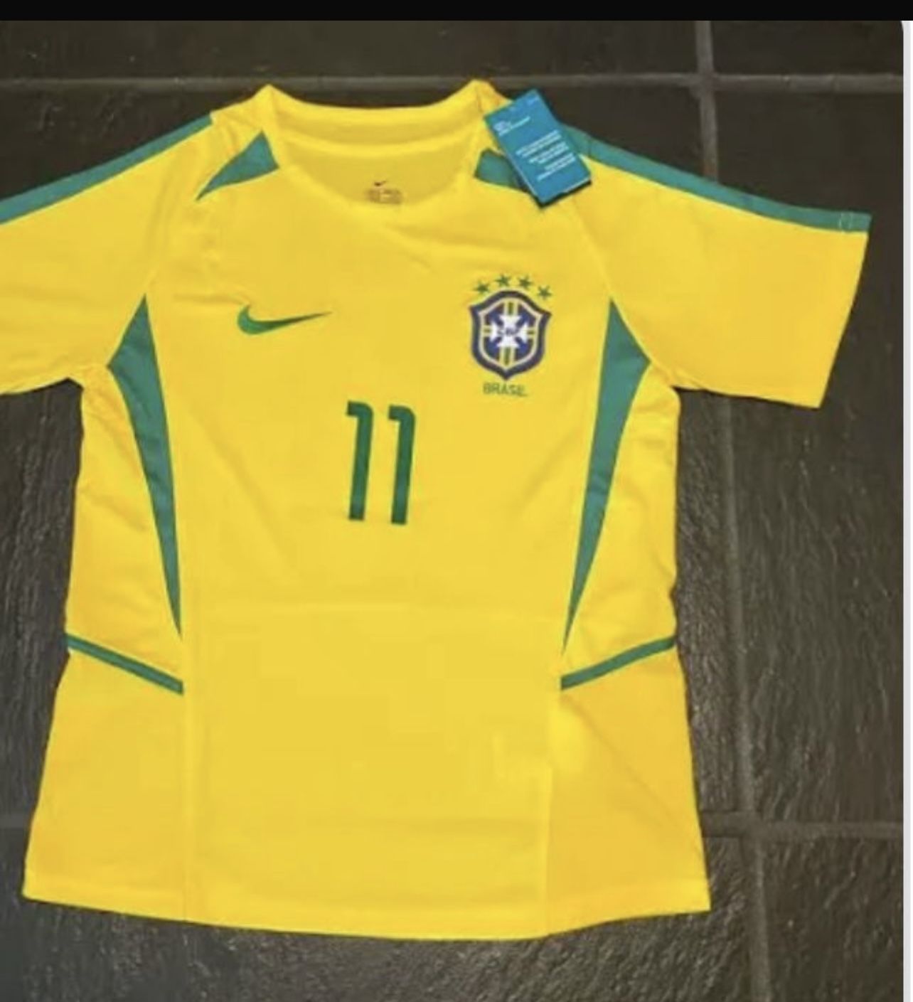 Retro Ronaldinho 2002 Brazil Home Jersey 