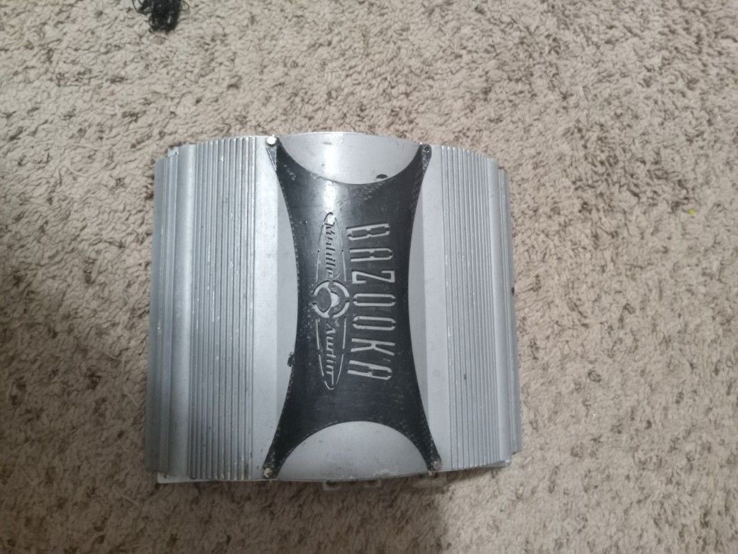 Bazooka Amp 