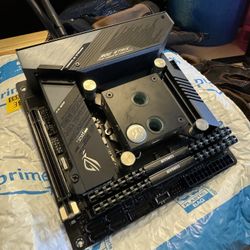 PC Build Parts - Rog Strix Z490i, Intel i9-10850k, 64 GB RAM