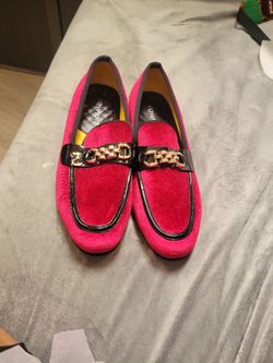 Mens Size 11 Burgundy Velvet Dress Shoes Made By XQWFH With Yellow Diamond Tuck Inside Shoe