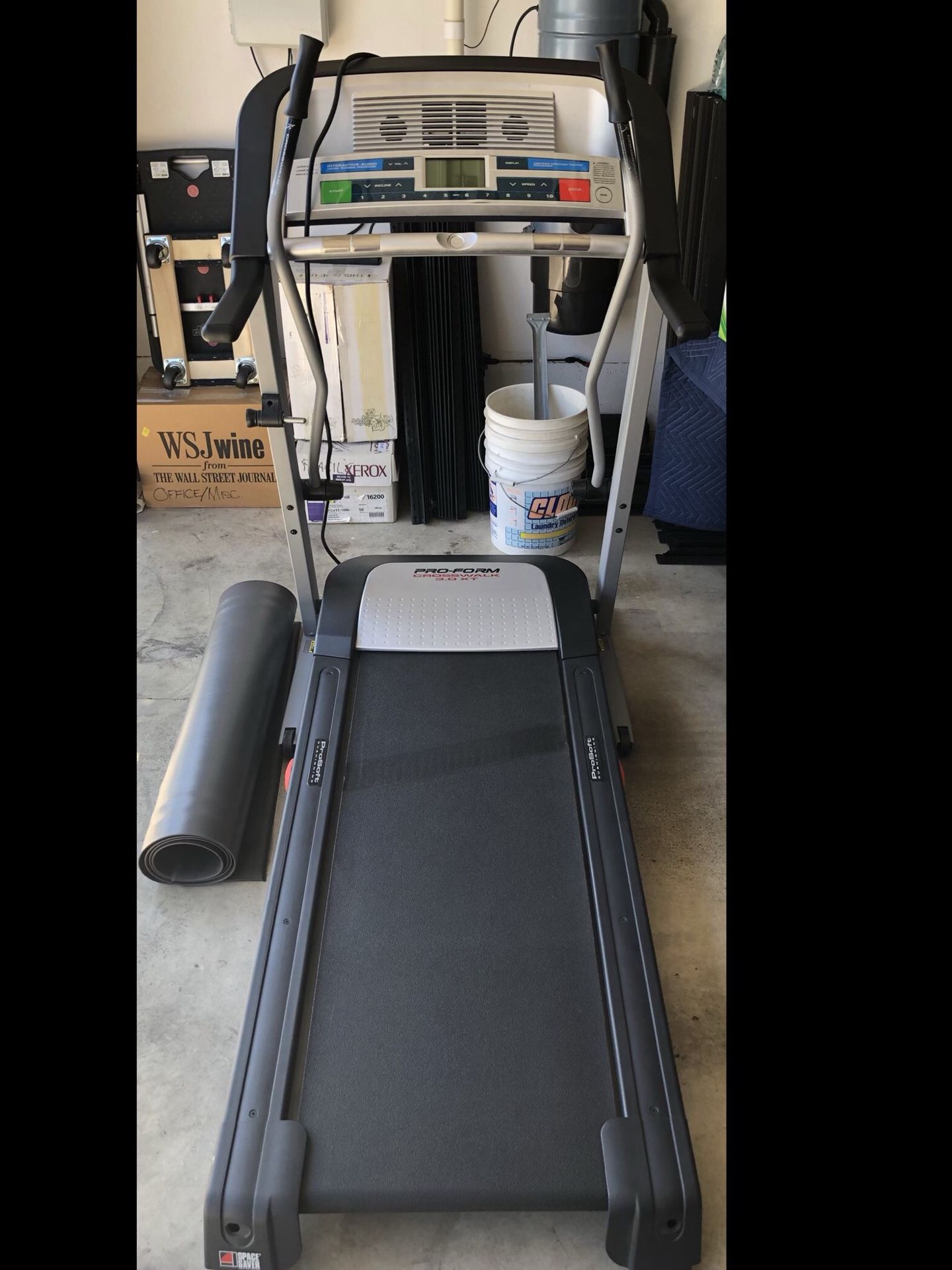 Treadmill: Pro-Form Crosswalk 3.0 XT w/ Mat