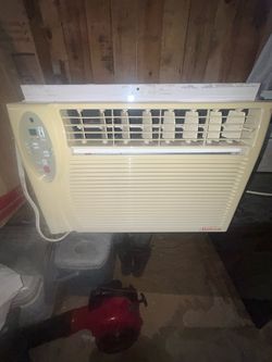Window air conditioner 5200 Btu