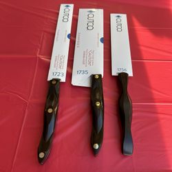 Cutco Knives Set