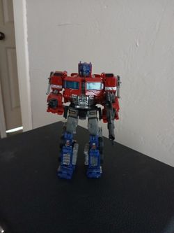 TRANSFORMERS OPTIMUS PRIME