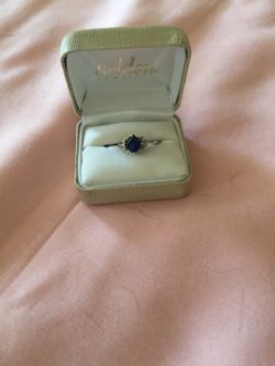 White gold genuine Sapphire ring