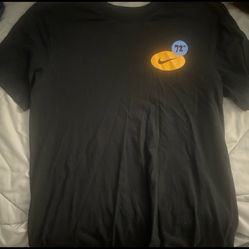 Nike Graphic Tee