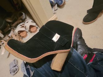Ugg Womens Size 8