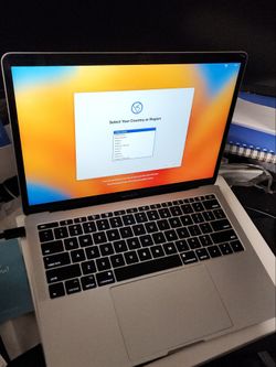 2016 macbook Pro 13inch i5 8gb