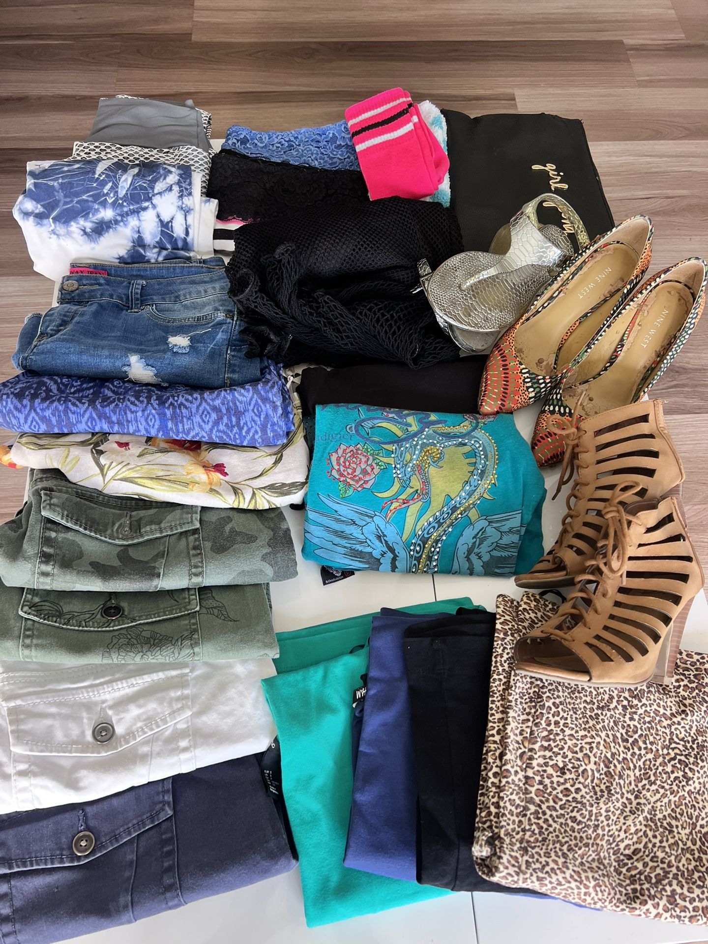Ropa De Muejer / Women’s Clothing