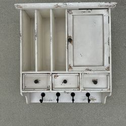  Organizer - Wall Mount (22”Hx19”W)