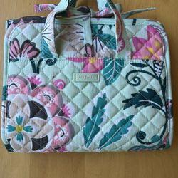 NEW Vera Bradley Hanging Organizer Travel Makeup Bag Mint Flowers Pattern Zipper Compartments