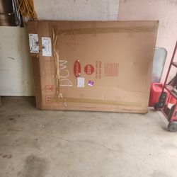 Brand New 4x5 White Walkin Shower Pan Free