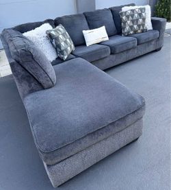 Sectional couch
