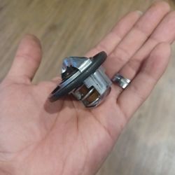 2012 YAMAHA YZF R6 Thermostat