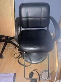 Salon Chair