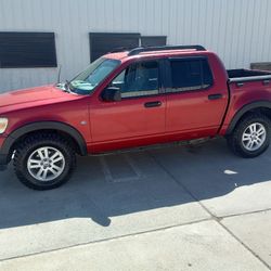 Ford Explorer Truck 