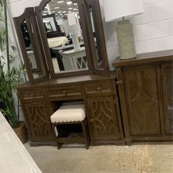 Vanity With Stool