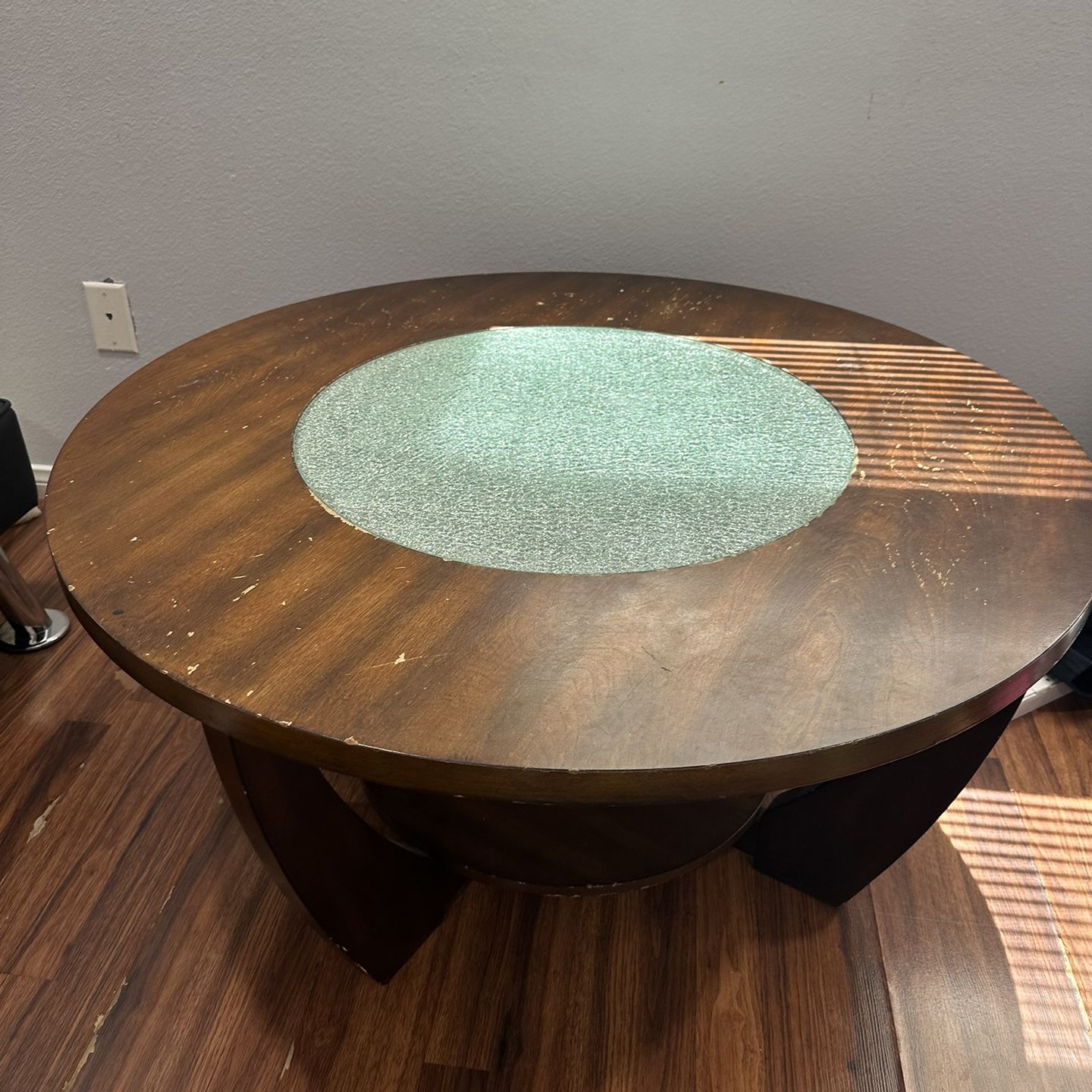 Coffee Table With 2 End Tables 3 Pieces For 120