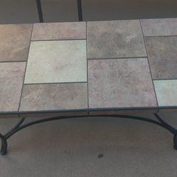 Coffee And End Tables 