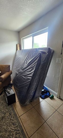 Queen size bed