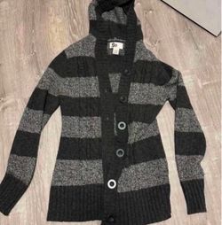 Juniors sweater size lrg