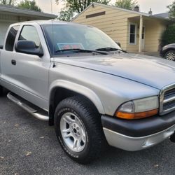 2004 Dodge Dakota