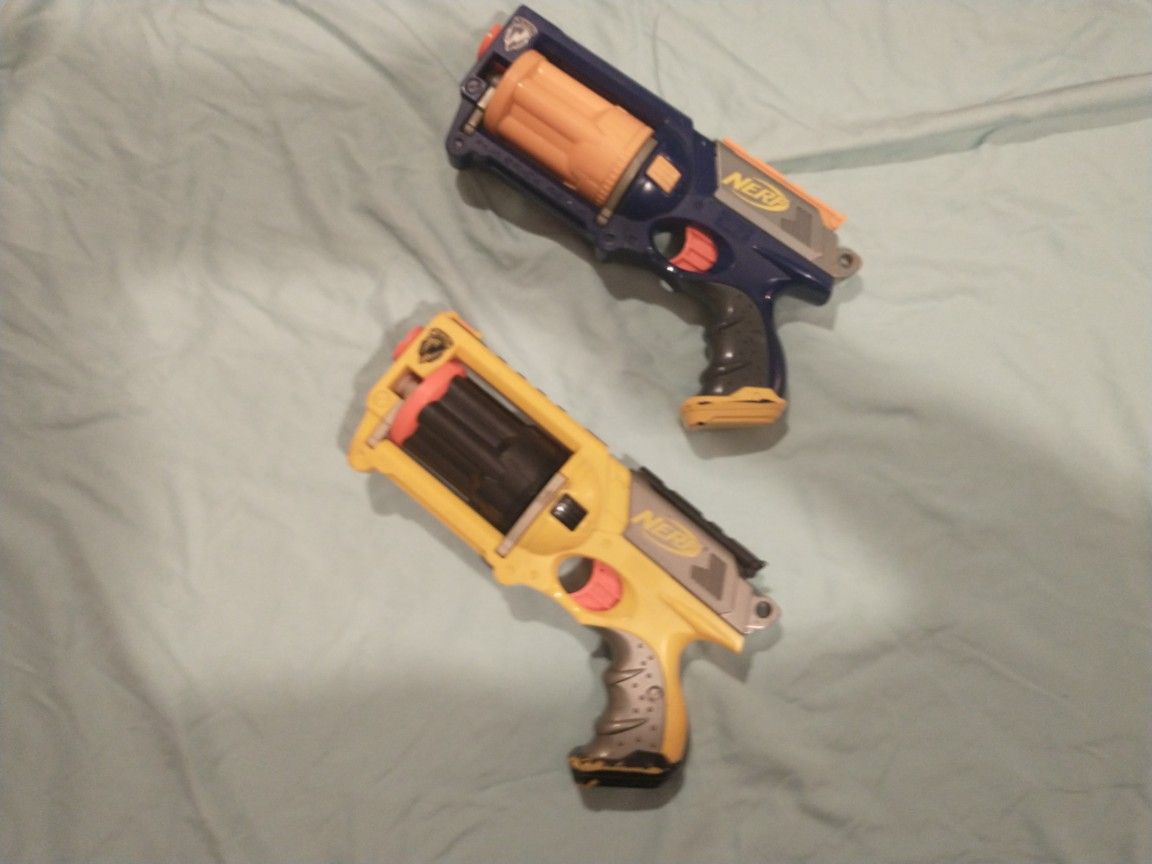 2 Nerf Maverick Blasters