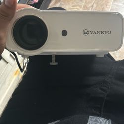 Projector Vankyo