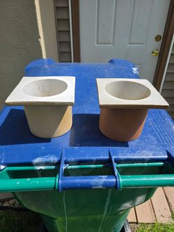 Bennigton pottery Vermont planter pots