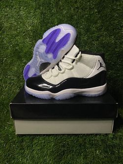Air Jordan 11 Retro Concord Sneakers
