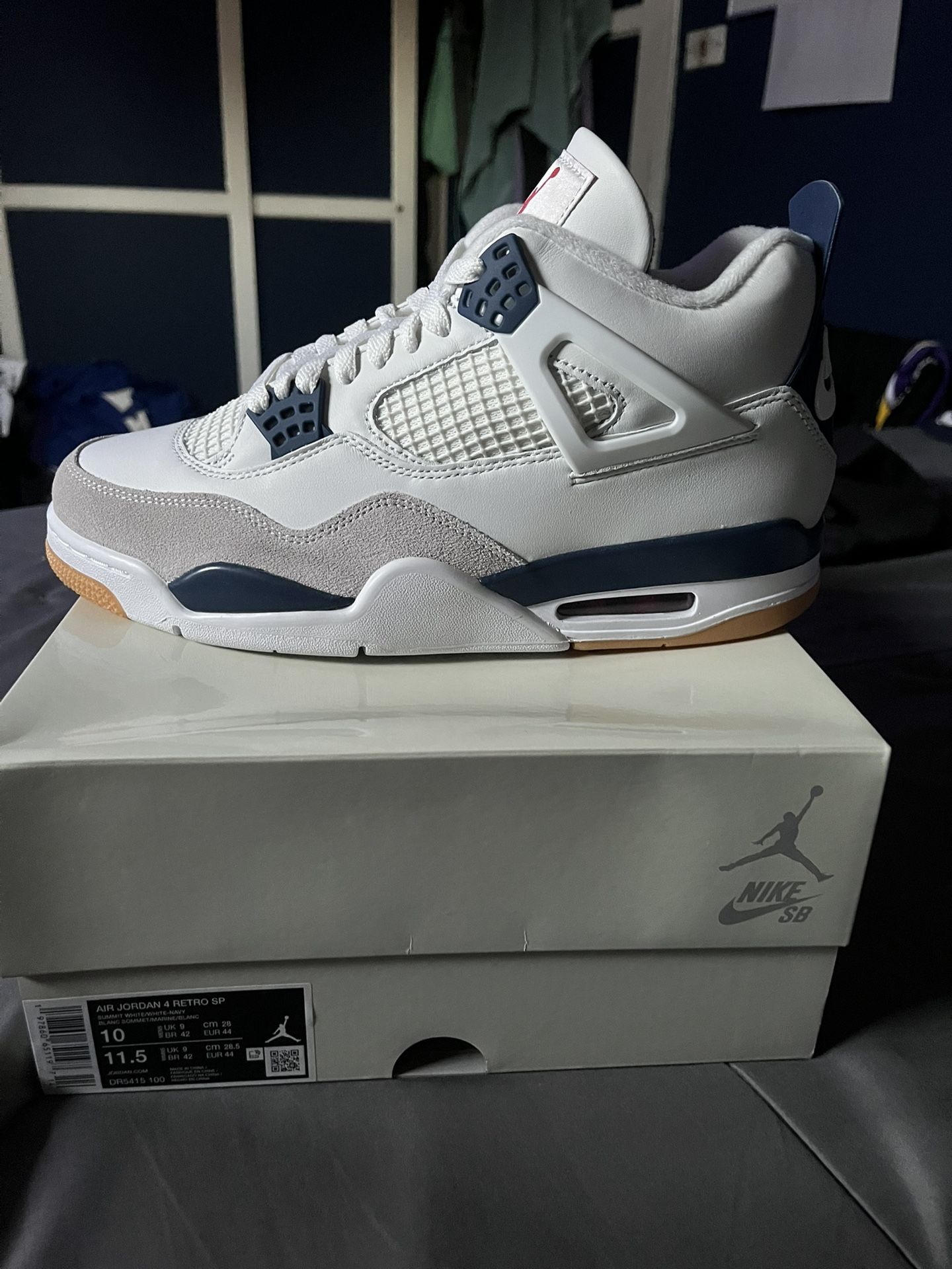 Jordan 4 SB Navy Size 10