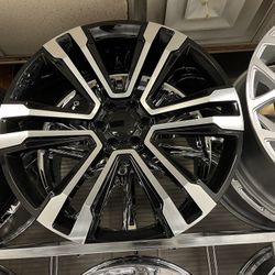 26” Chevy gmc Black And machine Color Wheels Rims Tires