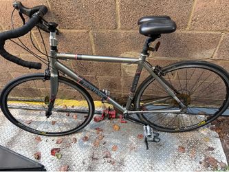 Iron horse road bike 54cm 24speed 700c rims