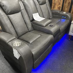Power Reclining Sofa And Power Reclining Love Seat ( Built In Speaker) On Sale