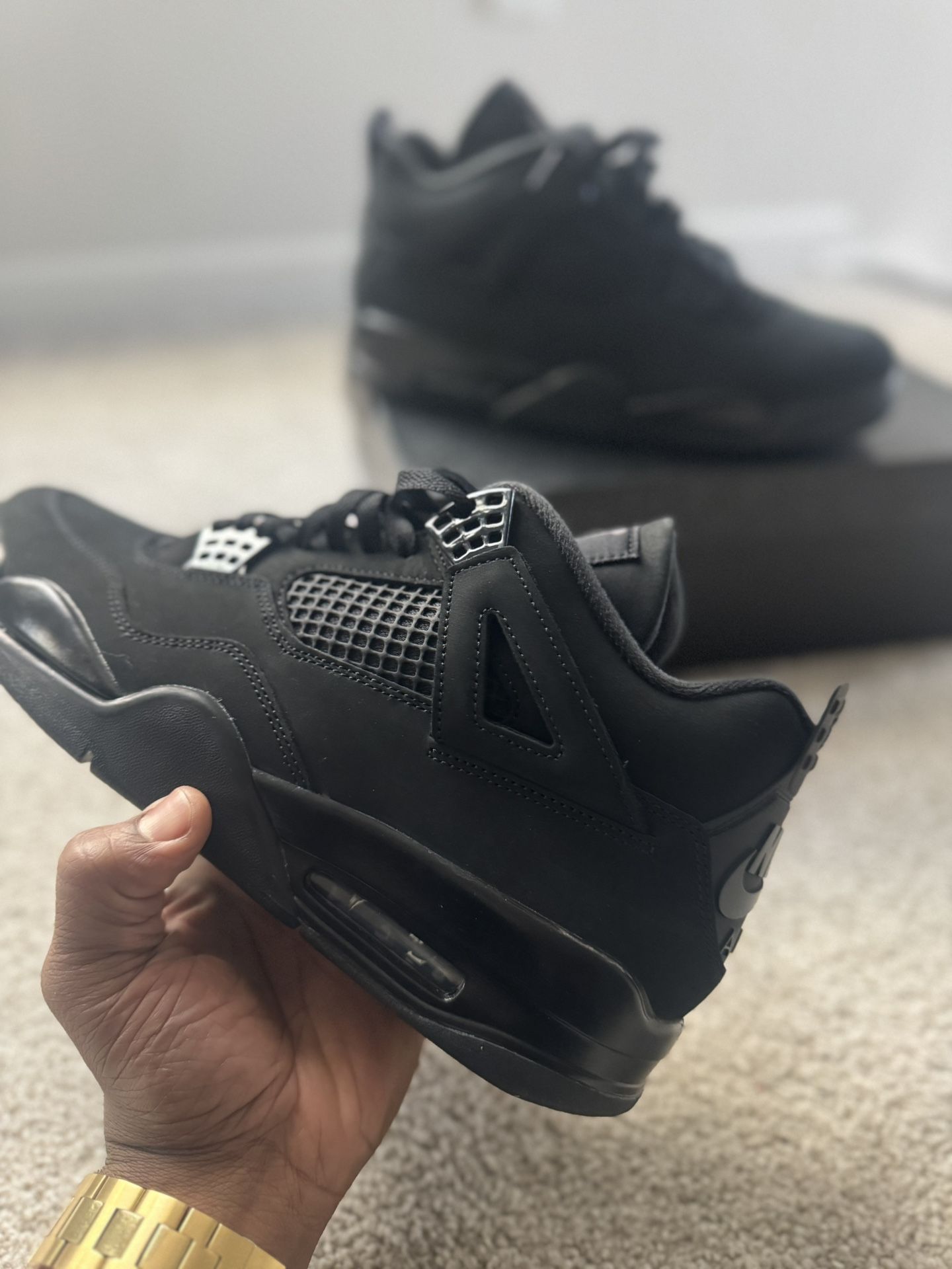 Retro Jordan 4 Black Cat 