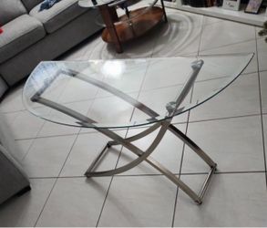 Glass decorative table