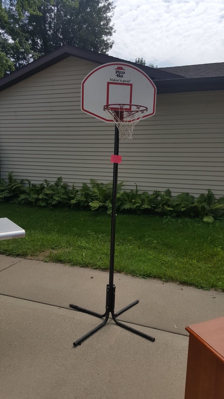 Pizza hut vintage kids basketball hoop