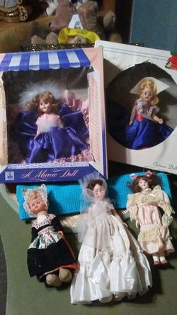 Vintage 7" Dolls / Lot of 5