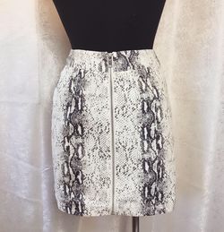 Beautiful Snake Print Skirt