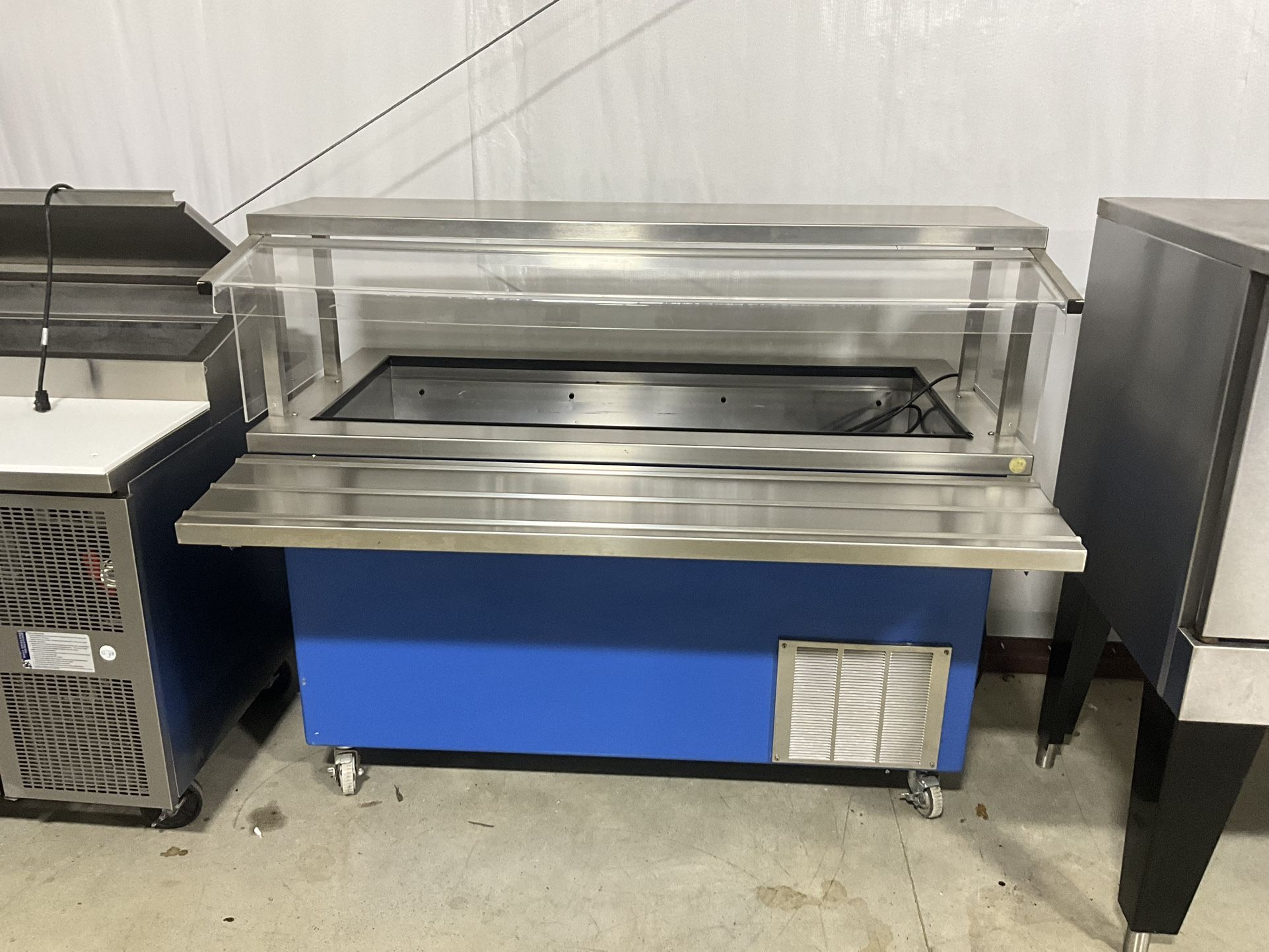 Refrigerated Salad Bar