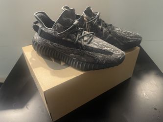 Yeezy 350 V2 DARK SALT 12M