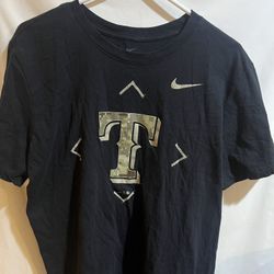 Texas Rangers Nike Camo Logo T-Shirt Black Size Large Used Good Condition $20 Meet Up In Irving @dfwgoods 