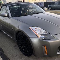 Nissan 350 Grand Touring Roadster 2D Manual 