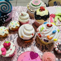 Sweets Theme Props / Staging / 