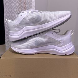 Nike downshifter 12 Size 10